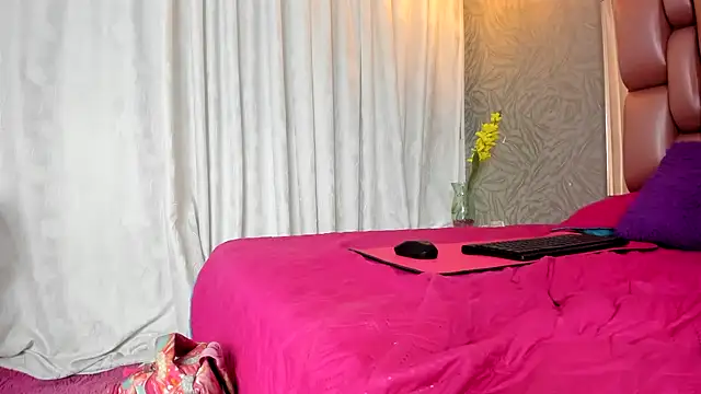 KOURTNEY-- online show from 02-10-26, 02:32