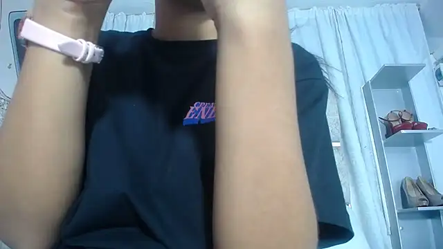 KOURTNEY-- online show from 09-16-25, 01:39