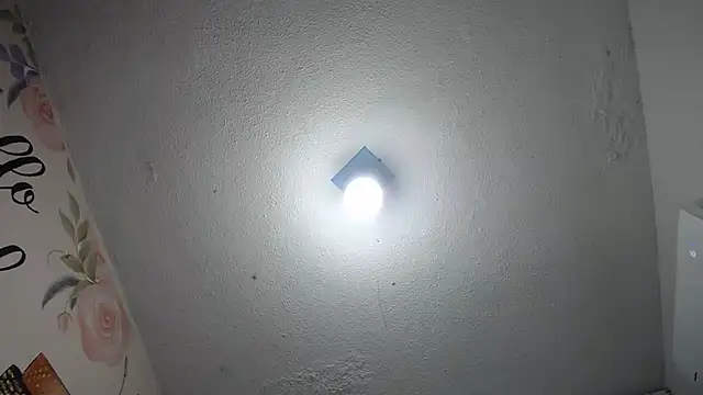 KOURTNEY-- online show from 10-30-25, 01:48