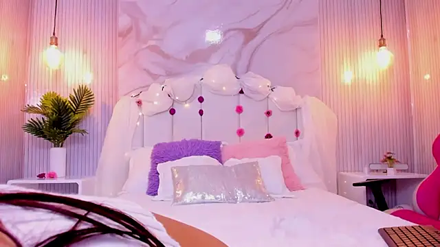 Carohorny4u online show from 09-25-25, 12:44