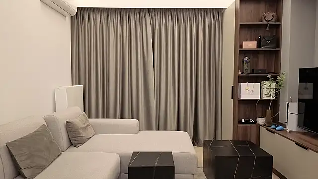 IrisNoire online show from 02-26-26, 08:20