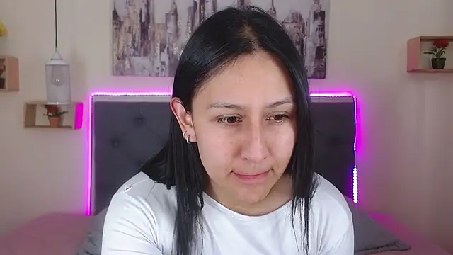 mia aira online show from 11-09-25, 03:49