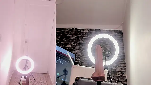 Snapshot of zoe_backer chatting on 02-21-26, 11:23 zoe backer online show from 02-21-26, 11:23