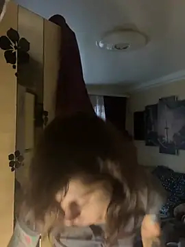 Snapshot of BroadFantasy chatting on 02-13-26, 02:28 BroadFantasy online show from 02-13-26, 02:28