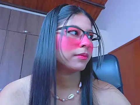 Snapshot of _ALLYSON18_ chatting on 02-07-26, 11:51 ALLYSON18 online show from 02-07-26, 11:51