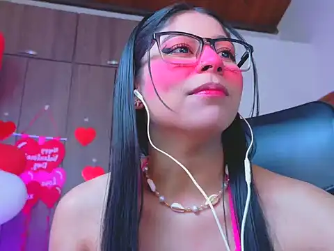 Snapshot of _ALLYSON18_ chatting on 02-18-26, 12:01 ALLYSON18 online show from 02-18-26, 12:01