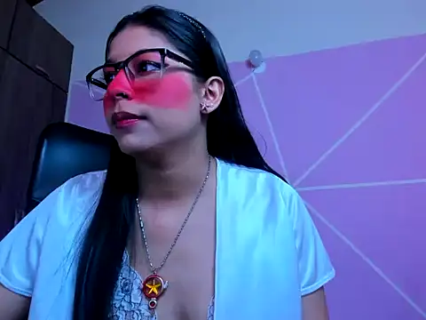 Snapshot of _ALLYSON18_ chatting on 01-15-26, 11:57 ALLYSON18 online show from 01-15-26, 11:57