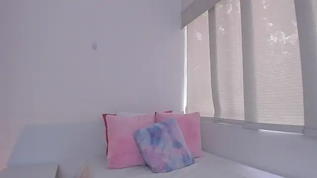 Brisa blue online show from 02-04-25, 04:39