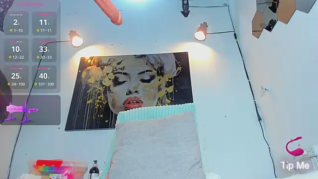 reinahot-699 online show from 11-07-25, 11:37