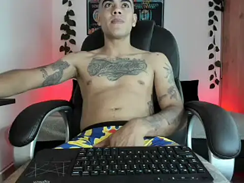 mikee scooth online show from 03-22-25, 07:57