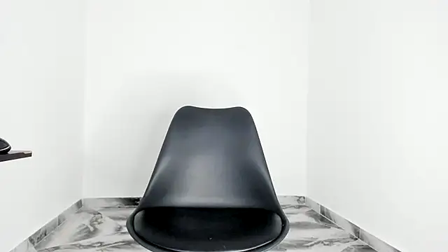 Snapshot of mikee_scooth chatting on 01-15-26, 06:11 mikee scooth online show from 01-15-26, 06:11