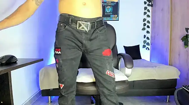 mikee scooth online show from 03-12-25, 03:13