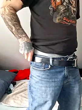 Snapshot of PNTlooker256 chatting on 02-19-26, 06:16 PNTlooker256 online show from 02-19-26, 06:16