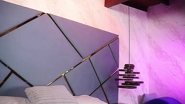 ammy durand online show from 12-17-25, 07:08