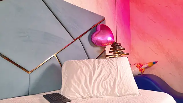 ammy durand online show from 10-02-25, 08:12