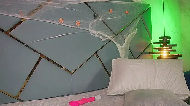 ammy durand online show from 10-23-25, 07:12