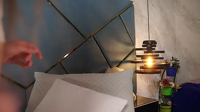 ammy durand online show from 04-11-26, 08:01