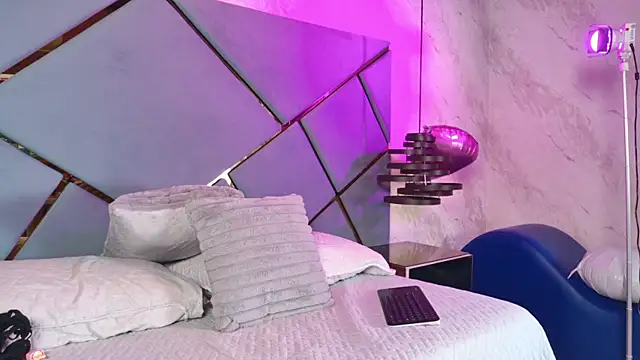 ammy durand online show from 10-06-25, 07:36