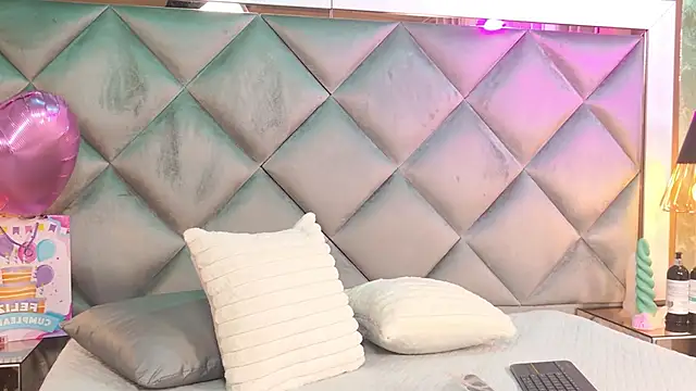 ammy durand online show from 10-01-25, 07:51