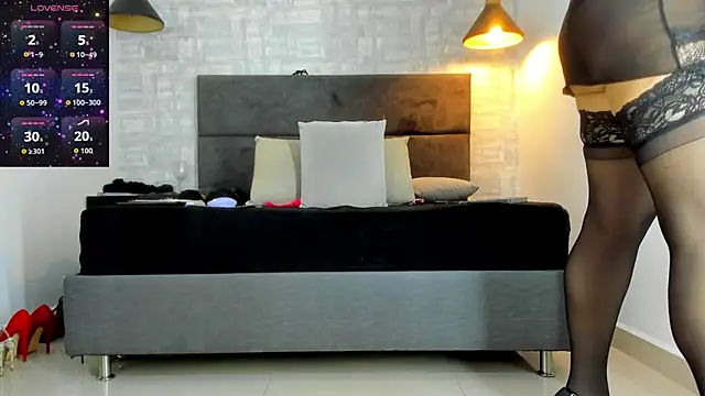 missnatash online show from 12-15-25, 02:45