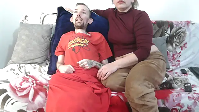 Sophia and Thomas online show from 12-05-25, 08:17