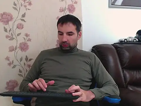 Leo 1617 online show from 12-16-25, 11:58