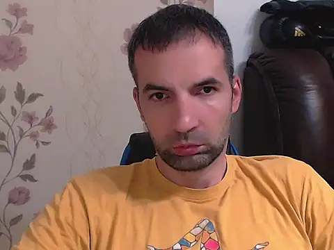 Snapshot of Leo_1617 chatting on 07-07-26, 08:12 Leo 1617 online show from 07-07-26, 08:12