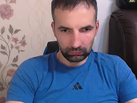 Snapshot of Leo_1617 chatting on 06-30-26, 01:44 Leo 1617 online show from 06-30-26, 01:44