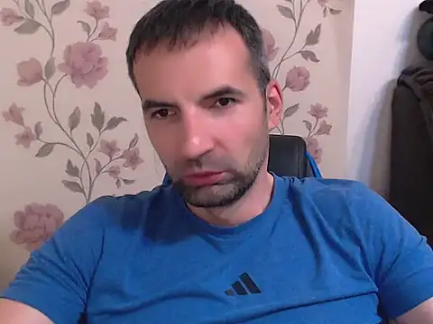 Snapshot of Leo_1617 chatting on 07-08-26, 03:56 Leo 1617 online show from 07-08-26, 03:56
