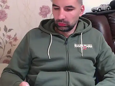 Leo 1617 online show from 04-07-26, 07:15