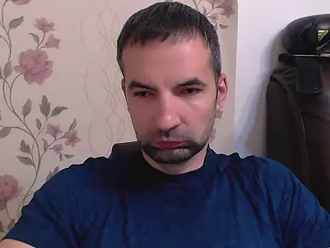 Snapshot of Leo_1617 chatting on 07-10-26, 04:56 Leo 1617 online show from 07-10-26, 04:56