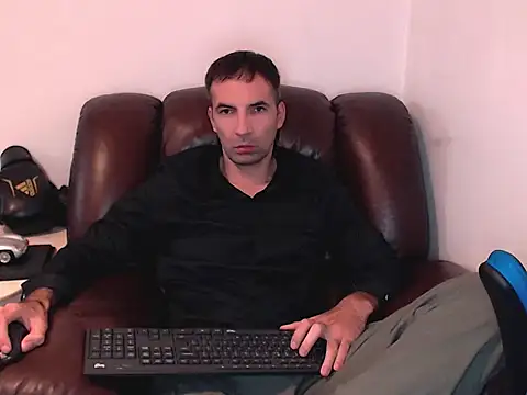 Leo 1617 online show from 10-22-25, 07:57