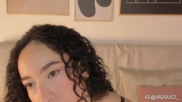 Heyloreley online show from 02-18-26, 02:31