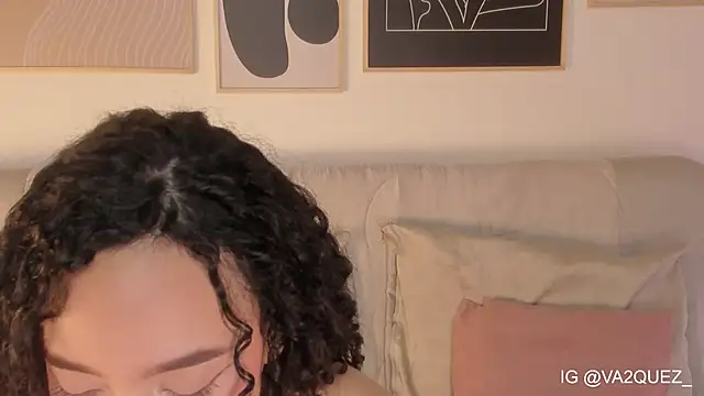 Heyloreley online show from 02-04-26, 03:12