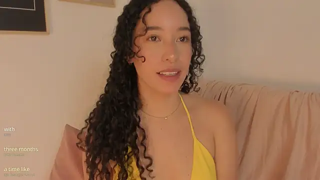 Snapshot of Heyloreley chatting on 09-14-25, 12:33 Heyloreley online show from 09-14-25, 12:33