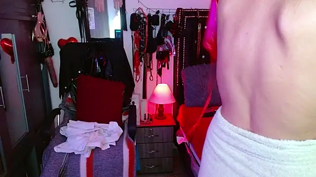 Snapshot of SamaraMartinez chatting on 02-18-26, 07:54 SamaraMartinez online show from 02-18-26, 07:54