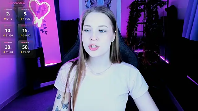 CuteMousee online show from 11-08-25, 09:24