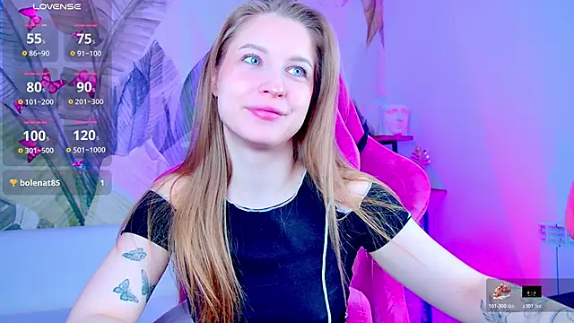 Snapshot of CuteMousee chatting on 02-25-26, 06:02 CuteMousee online show from 02-25-26, 06:02