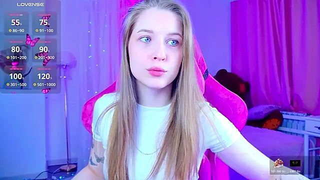 CuteMousee online show from 03-27-26, 10:16