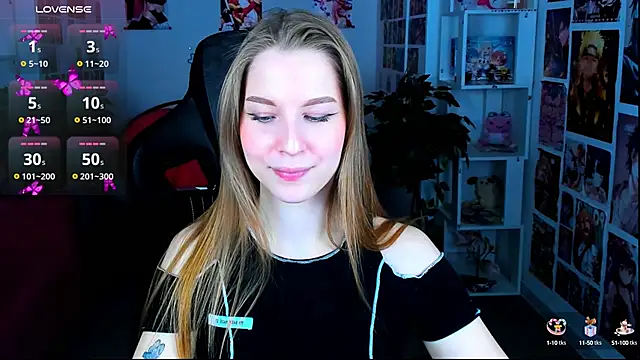 Snapshot of CuteMousee chatting on 02-15-25, 11:39 CuteMousee online show from 02-15-25, 11:39