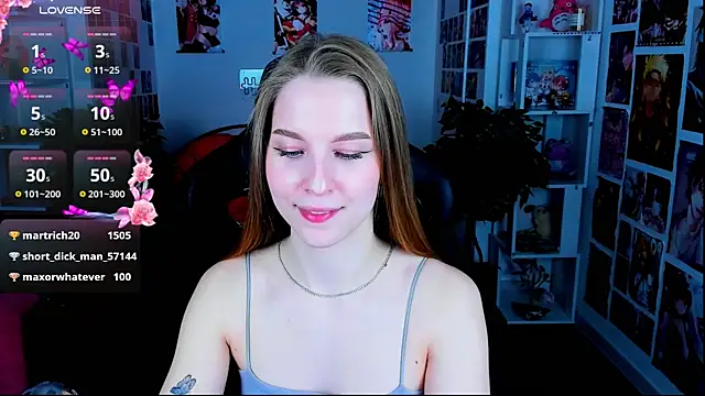 Snapshot of CuteMousee chatting on 02-19-25, 06:00 CuteMousee online show from 02-19-25, 06:00