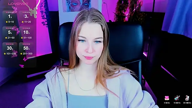 Snapshot of CuteMousee chatting on 01-14-25, 05:51 CuteMousee online show from 01-14-25, 05:51