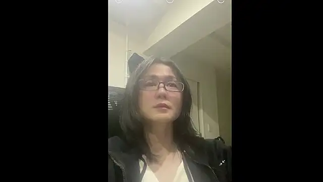 Snapshot of mel__mel chatting on 10-27-25, 04:19 mel mel online show from 10-27-25, 04:19