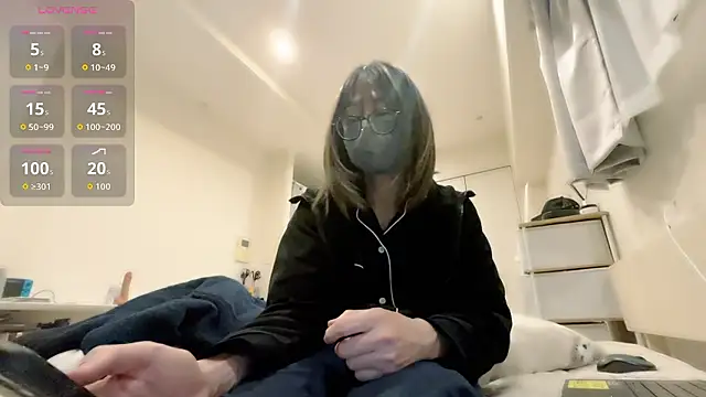 Snapshot of mel__mel chatting on 12-20-25, 03:37 mel mel online show from 12-20-25, 03:37