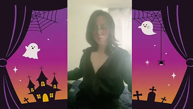 Snapshot of mel__mel chatting on 10-29-25, 05:17 mel mel online show from 10-29-25, 05:17