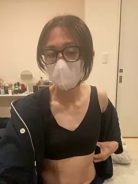 Snapshot of mel__mel chatting on 03-29-26, 01:24 mel mel online show from 03-29-26, 01:24