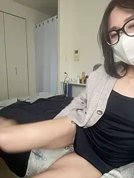 Snapshot of mel__mel chatting on 03-22-26, 05:21 mel mel online show from 03-22-26, 05:21