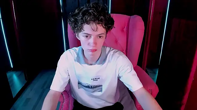 LukeSweet online show from 03-13-26, 02:11