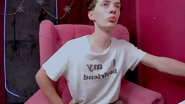 LukeSweet online show from 12-22-25, 10:59