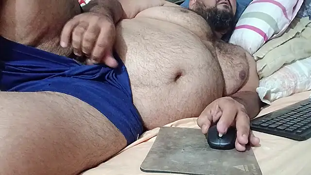 Snapshot of urso266 chatting on 07-10-26, 02:11 urso266 online show from 07-10-26, 02:11